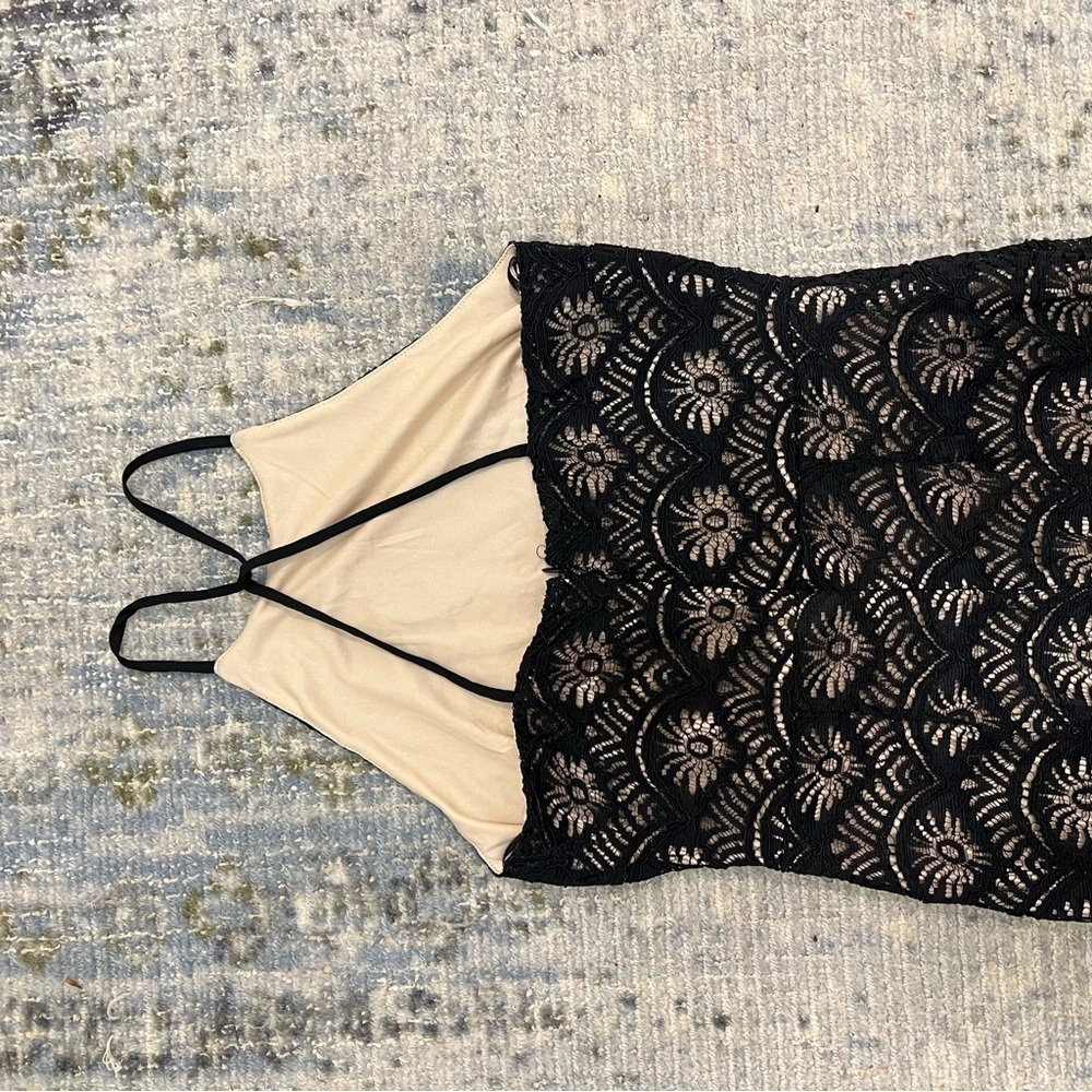 Monteau black lace dress. Like new. - Picture 8 of 13